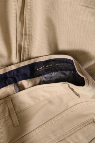 Pantaloni de bărbați Zara Man, Mărime M, Culoare Bej, Preț 39,26 Lei