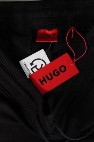 Pantaloni trening de bărbați Hugo Boss, Mărime M, Culoare Negru, Preț 500,00 Lei