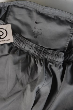 Ανδρικό αθλητικό παντελόνι Nike, Μέγεθος L, Χρώμα Γκρί, Τιμή 40,75 €