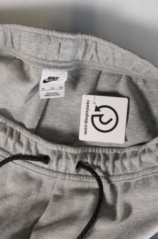 Pantaloni trening de bărbați Nike, Mărime XXL, Culoare Gri, Preț 305,92 Lei