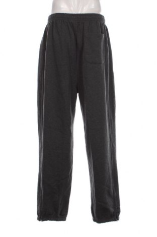 Pantaloni trening de bărbați Urban Classics, Mărime 3XL, Culoare Gri, Preț 152,96 Lei