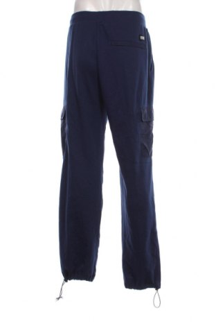 Pantaloni trening de bărbați Urban Classics, Mărime XXL, Culoare Albastru, Preț 152,96 Lei
