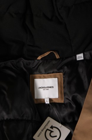 Geacă de bărbati Jack & Jones, Mărime L, Culoare Maro, Preț 210,99 Lei