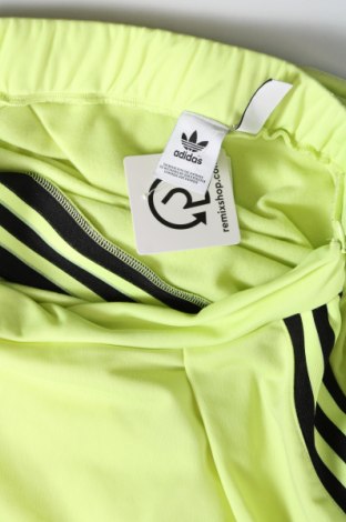 Rock Adidas Originals, Größe M, Farbe Grün, Preis 13,65 €