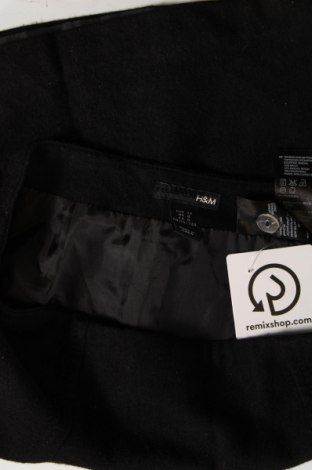 Пола H&M, Размер M, Цвят Черен, Цена 10,83 лв.