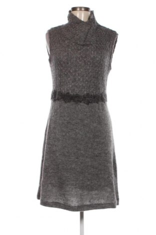 Kleid, Größe M, Farbe Grau, Preis € 13,12