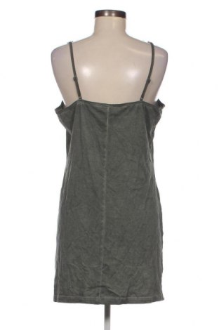 Kleid ASOS, Größe L, Farbe Grün, Preis 15,36 €
