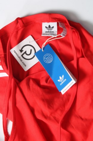 Рокля Adidas Originals, Размер M, Цвят Червен, Цена 54,00 лв.