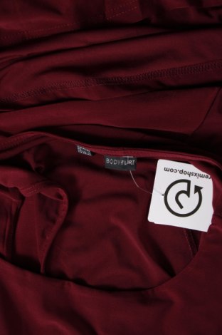 Kleid Body Flirt, Größe M, Farbe Rot, Preis 18,16 €