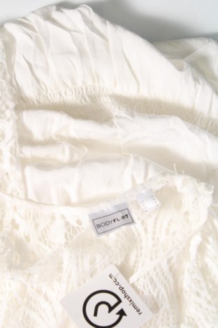 Kleid Body Flirt, Größe M, Farbe Weiß, Preis € 10,90