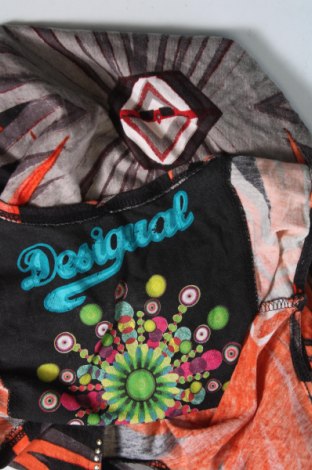 Рокля Desigual, Размер XS, Цвят Многоцветен, Цена 89,32 лв.