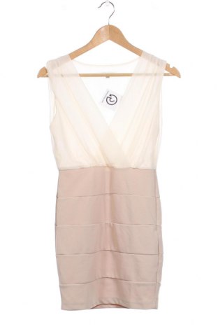 Kleid Glamorous, Größe M, Farbe Ecru, Preis 20,04 €