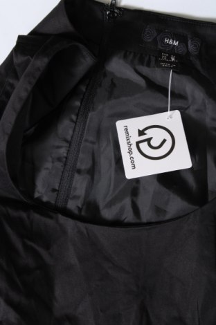 Šaty  H&M, Veľkosť XL, Farba Čierna, Cena  14,80 €