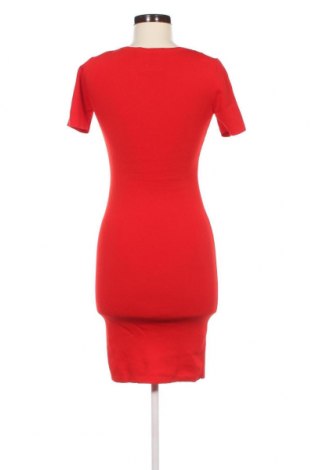 Kleid Nikkie, Größe M, Farbe Rot, Preis 25,68 €