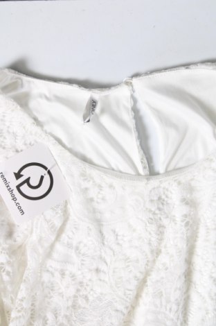 Kleid ONLY, Größe M, Farbe Weiß, Preis 9,40 €