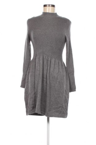 Kleid Primark, Größe M, Farbe Grau, Preis 10,09 €