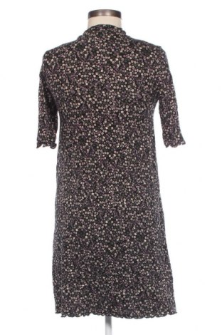 Šaty  Pull&Bear, Velikost S, Barva Vícebarevné, Cena  208,00 Kč