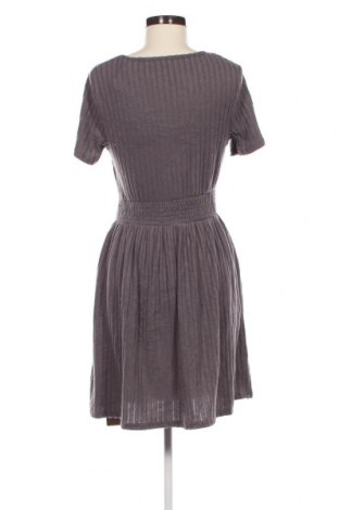 Kleid SHEIN, Größe M, Farbe Grau, Preis 16,01 €