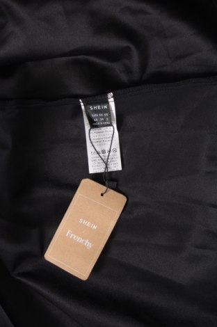 Šaty  Sinsay, Velikost XS, Barva Černá, Cena  332,00 Kč