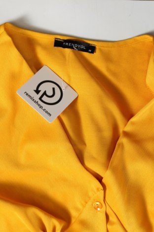 Šaty  Trendyol, Velikost S, Barva Žlutá, Cena  334,00 Kč