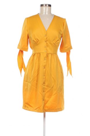 Kleid Trendyol, Größe S, Farbe Gelb, Preis 13,50 €