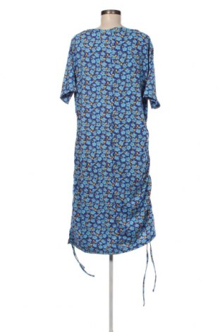 Kleid Trendyol, Größe 5XL, Farbe Mehrfarbig, Preis 55,24 €