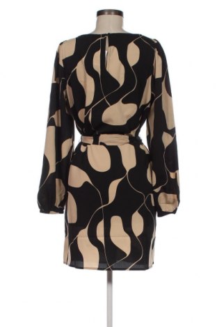 Kleid Vero Moda, Größe M, Farbe Mehrfarbig, Preis 17,58 €