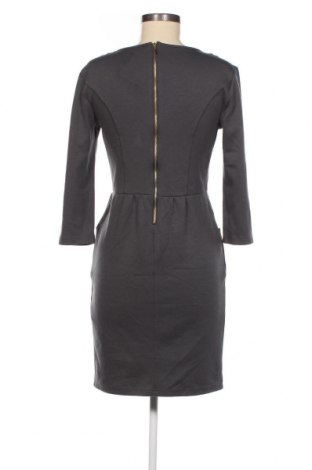 Kleid Vero Moda, Größe M, Farbe Grau, Preis € 9,40