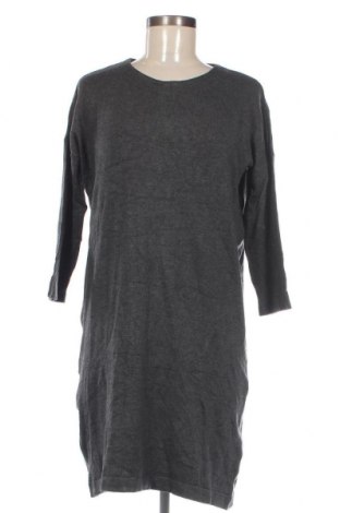 Kleid Vero Moda, Größe M, Farbe Grau, Preis 8,46 €
