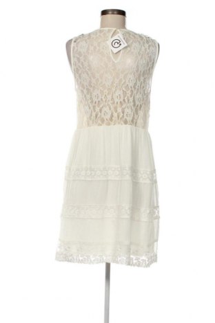 Kleid Vero Moda, Größe L, Farbe Ecru, Preis € 10,33