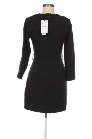 Kleid Zara, Größe M, Farbe Schwarz, Preis 24,11 €