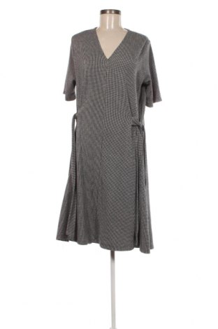 Kleid Zara Trafaluc, Größe M, Farbe Grau, Preis 15,97 €