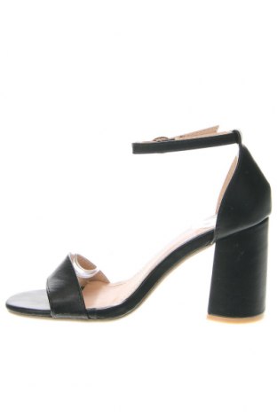 Sandále, Veľkosť 37, Farba Čierna, Cena  20,04 €