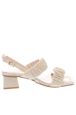 Sandalen, Größe 37, Farbe Ecru, Preis € 26,37