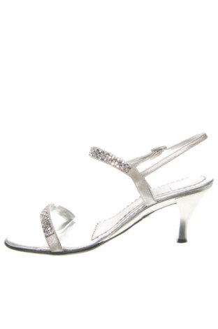 Sandalen, Größe 38, Farbe Silber, Preis 17,41 €