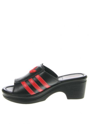 Papuci Adidas Originals, Mărime 38, Culoare Negru, Preț 329,09 Lei