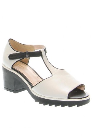 Sandale Clarks, Mărime 38, Culoare Alb, Preț 301,76 Lei