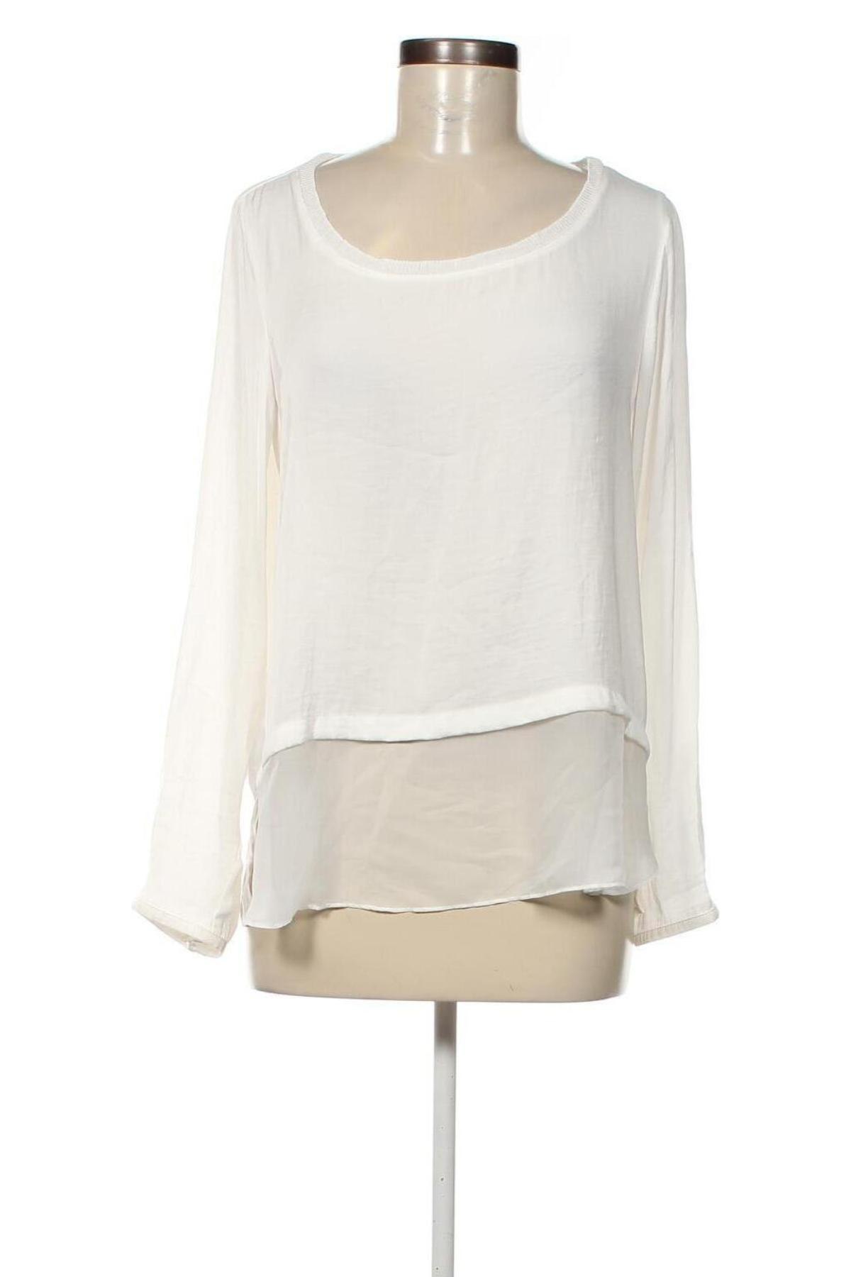 Γυναικεία μπλούζα Bershka, Μέγεθος M, Χρώμα Λευκό, Τιμή 4,11 €