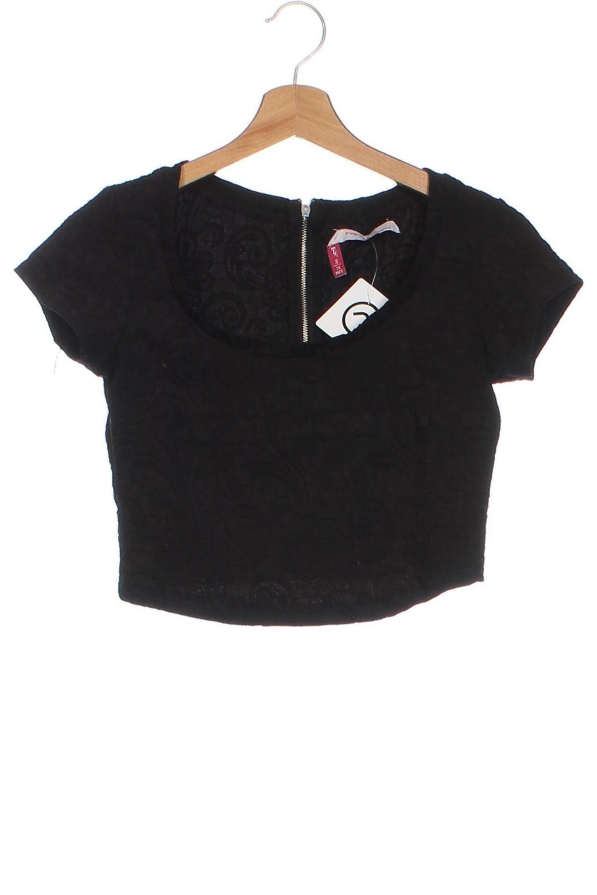 Γυναικεία μπλούζα Bershka, Μέγεθος S, Χρώμα Μαύρο, Τιμή 2,82 €