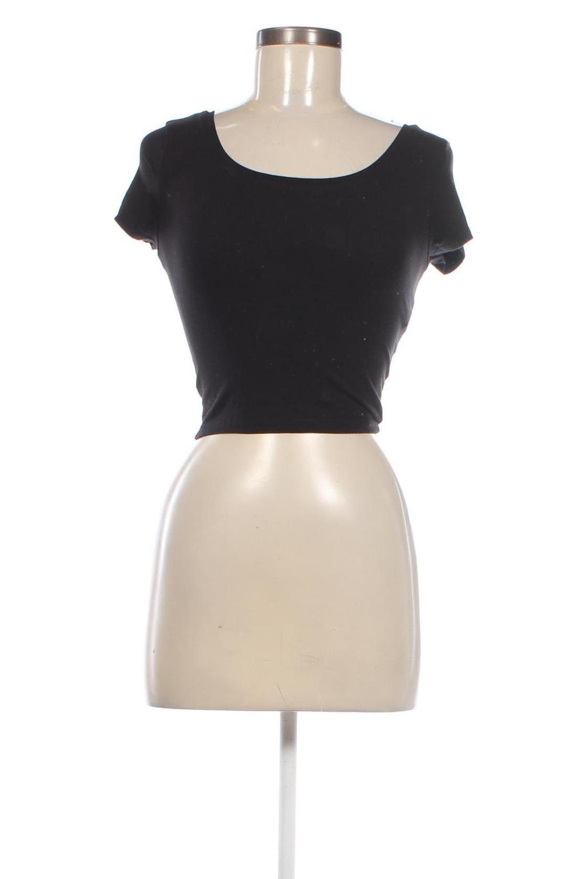 Дамска блуза Bershka, Размер M, Цвят Черен, Цена 11,40 лв.