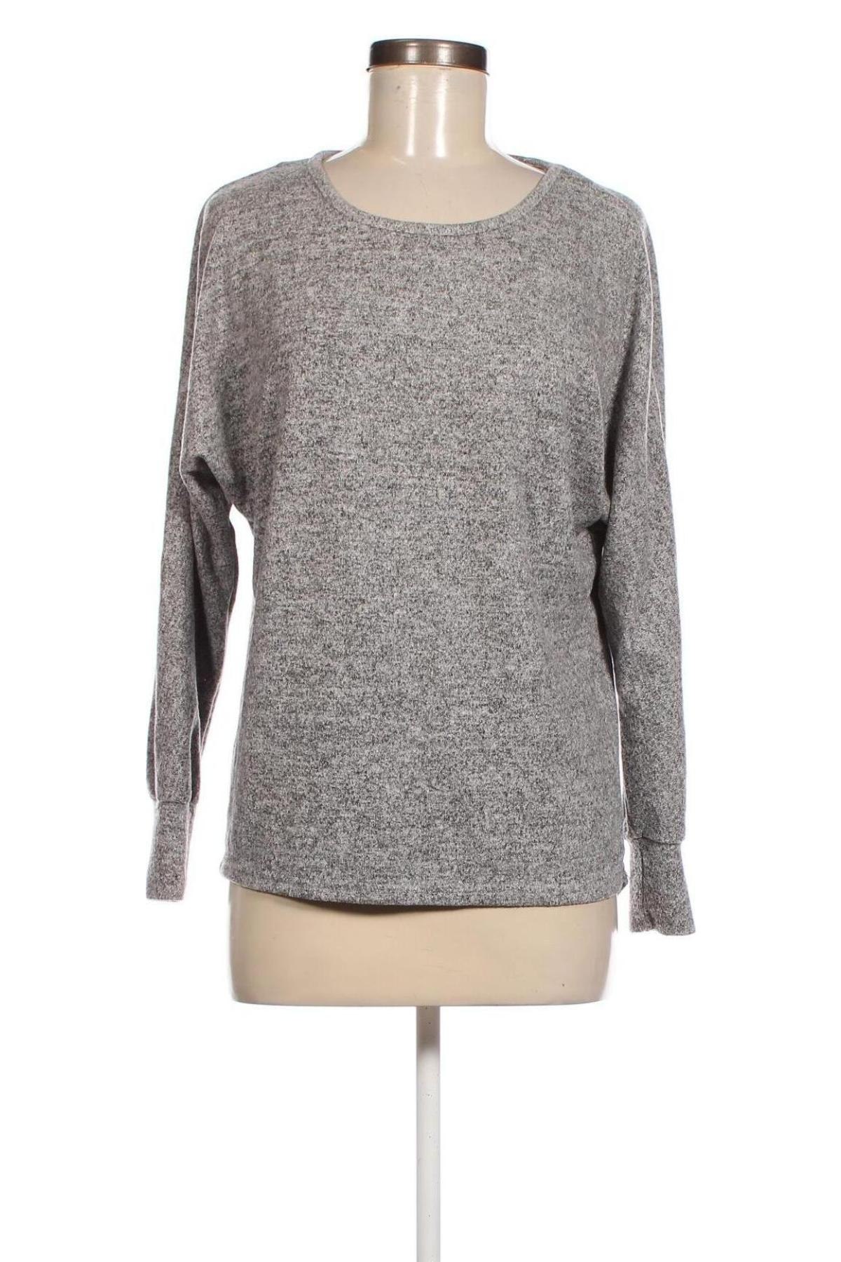 Damen Shirt Janina, Größe S, Farbe Grau, Preis € 8,18