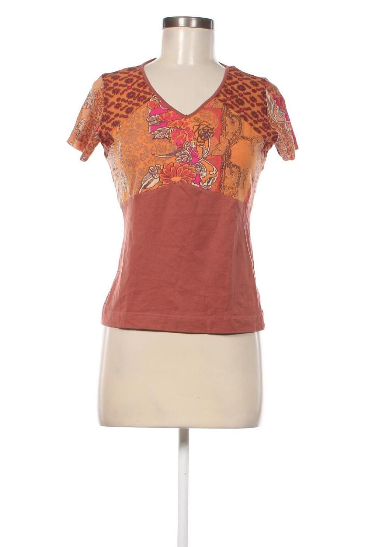 Damen Shirt Passport, Größe M, Farbe Mehrfarbig, Preis 6,00 €