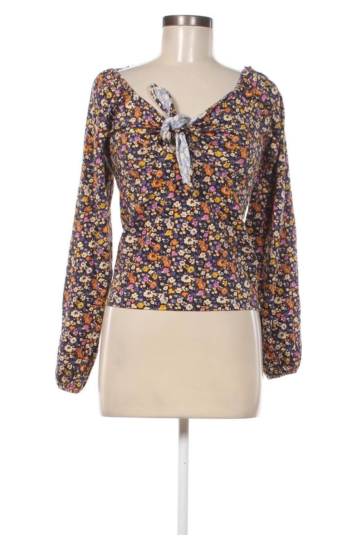 Γυναικεία μπλούζα Pieces, Μέγεθος M, Χρώμα Πολύχρωμο, Τιμή 6,00 €
