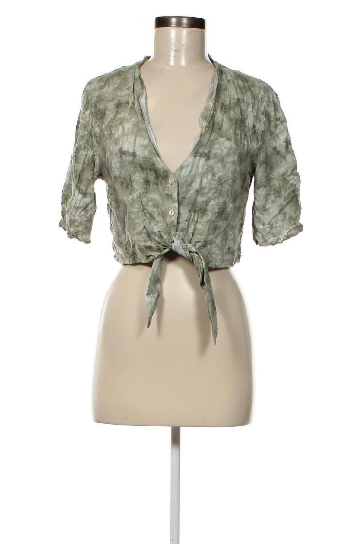 Γυναικείο πουκάμισο Pull&Bear, Μέγεθος M, Χρώμα Πράσινο, Τιμή 6,96 €