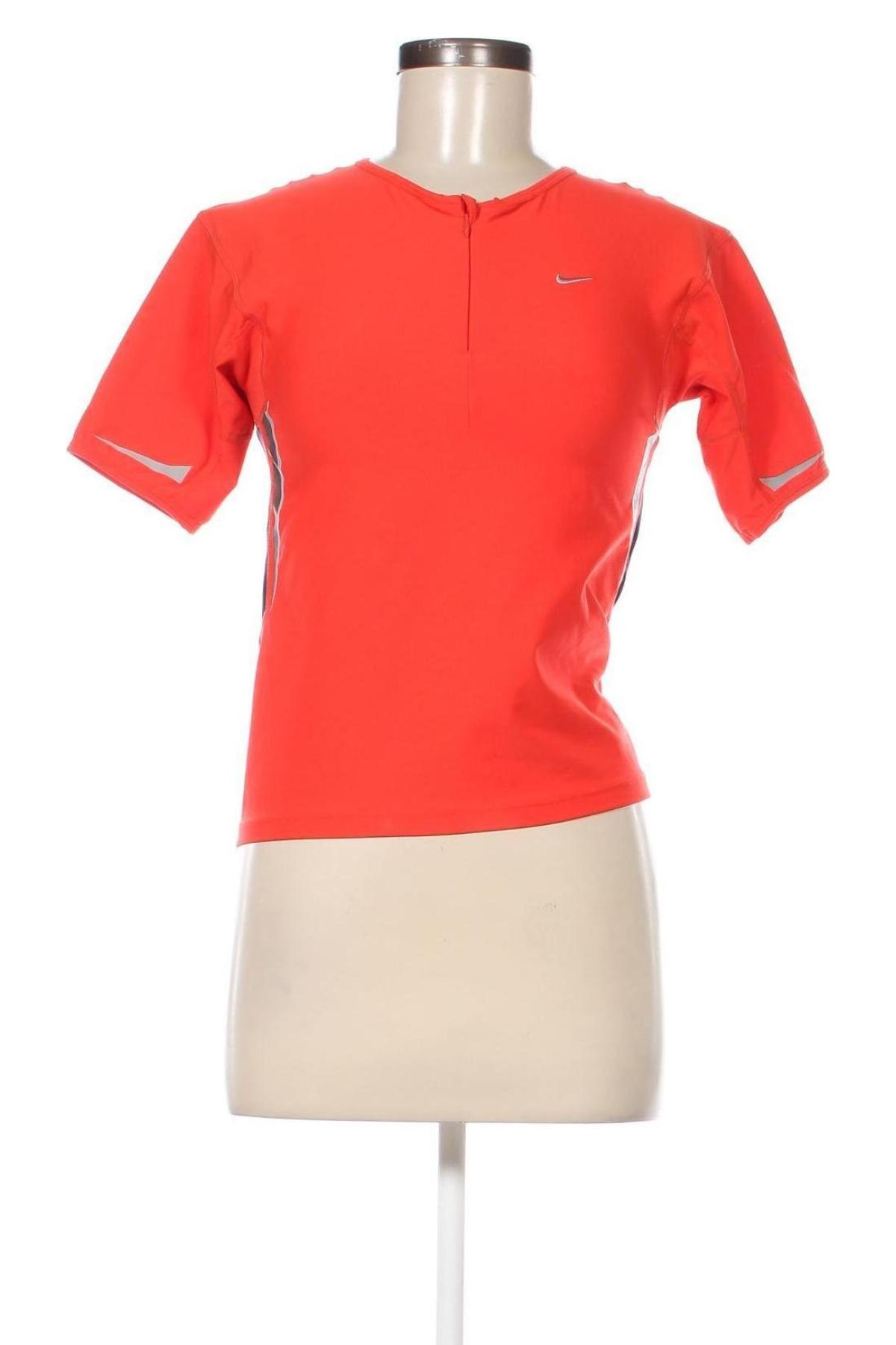 Γυναικείο t-shirt Nike, Μέγεθος M, Χρώμα Κόκκινο, Τιμή 15,87 €