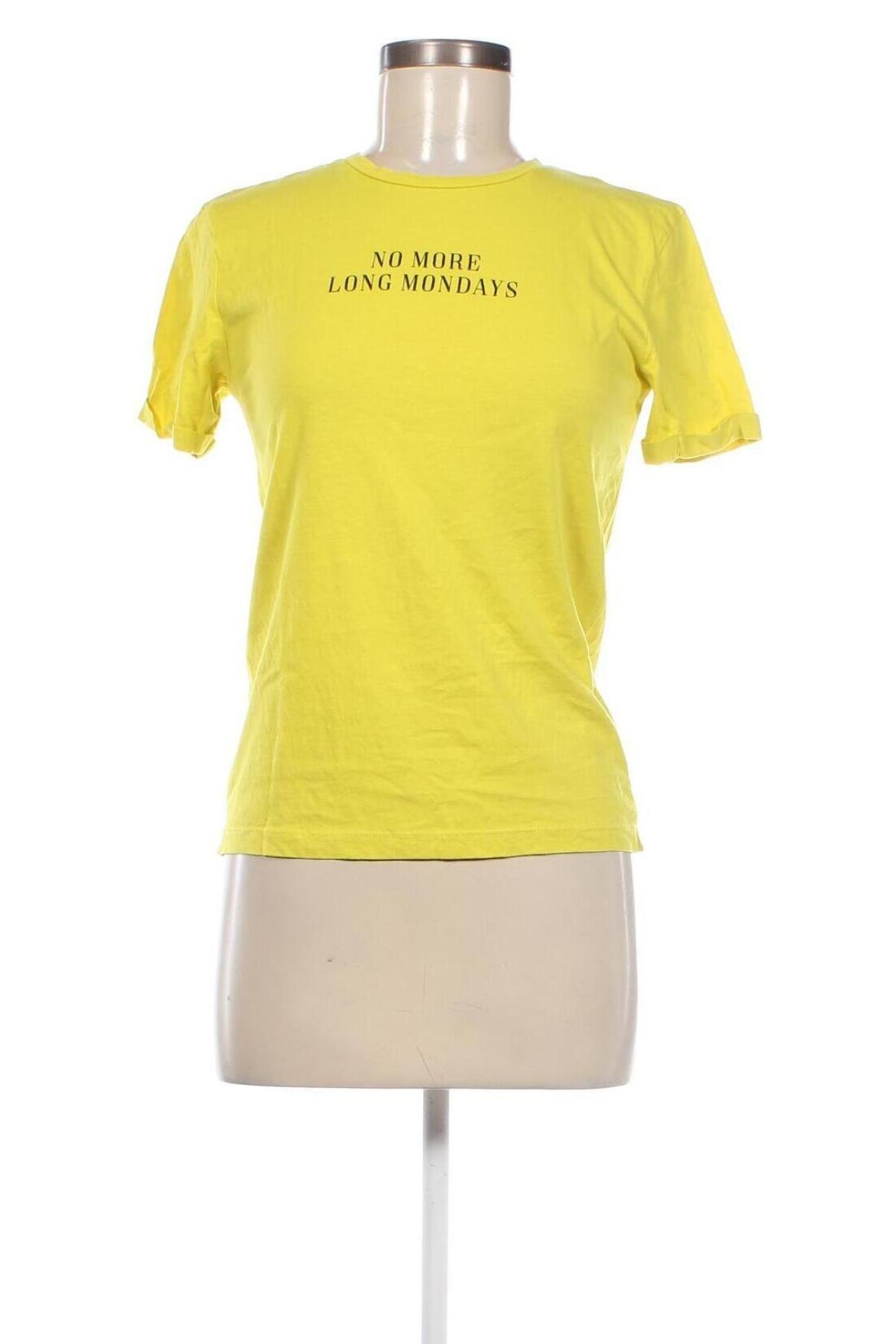 Γυναικείο t-shirt Pull&Bear, Μέγεθος S, Χρώμα Κίτρινο, Τιμή 3,59 €