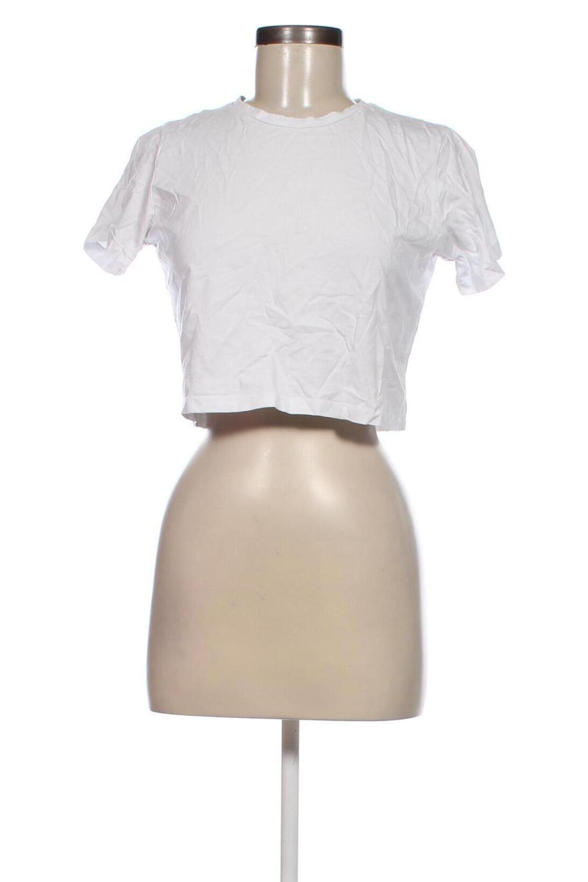 Дамска тениска Trendyol, Размер M, Цвят Бял, Цена 16,00 лв.
