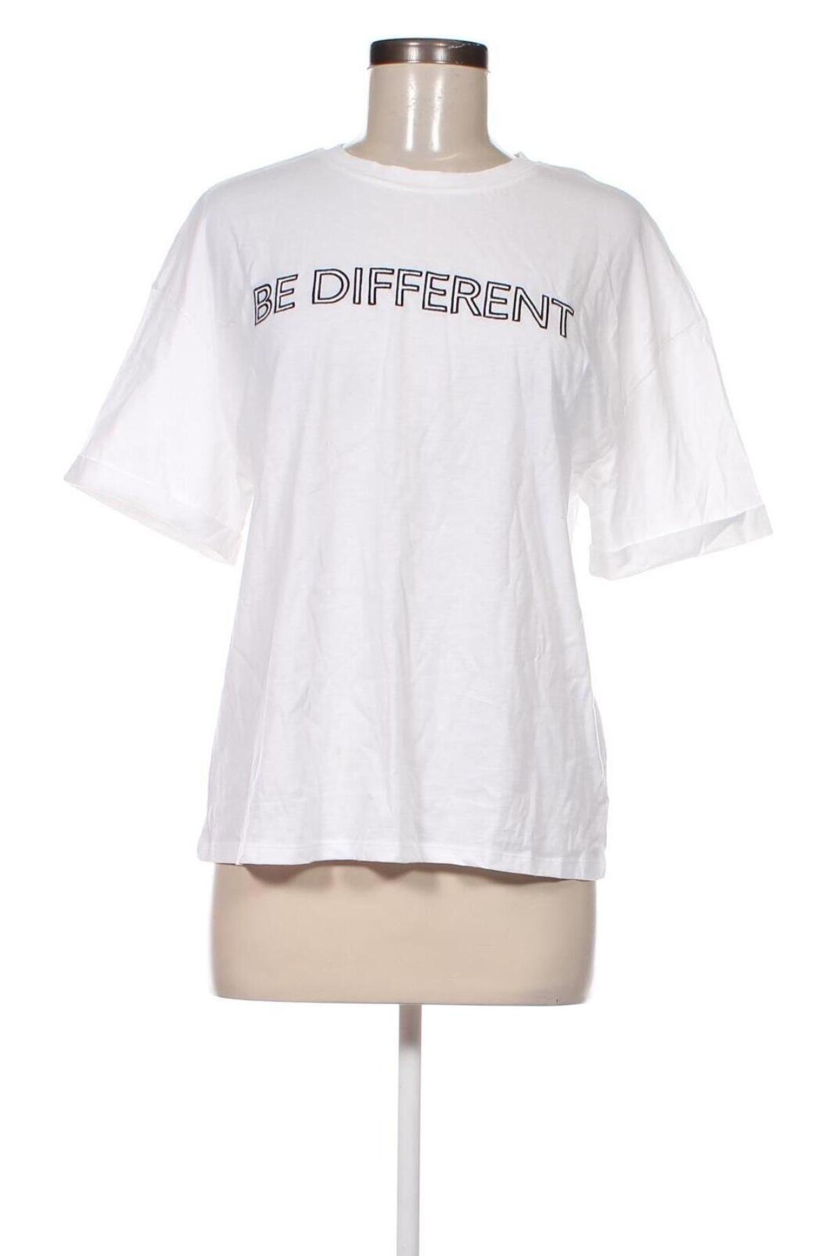 Дамска тениска United Colors Of Benetton, Размер S, Цвят Бял, Цена 36,00 лв.