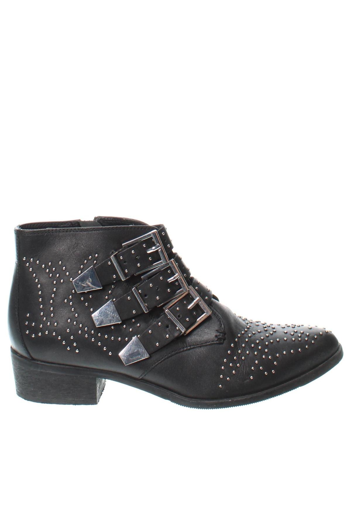 Botine de damă Bronx, Mărime 39, Culoare Negru, Preț 562,50 Lei