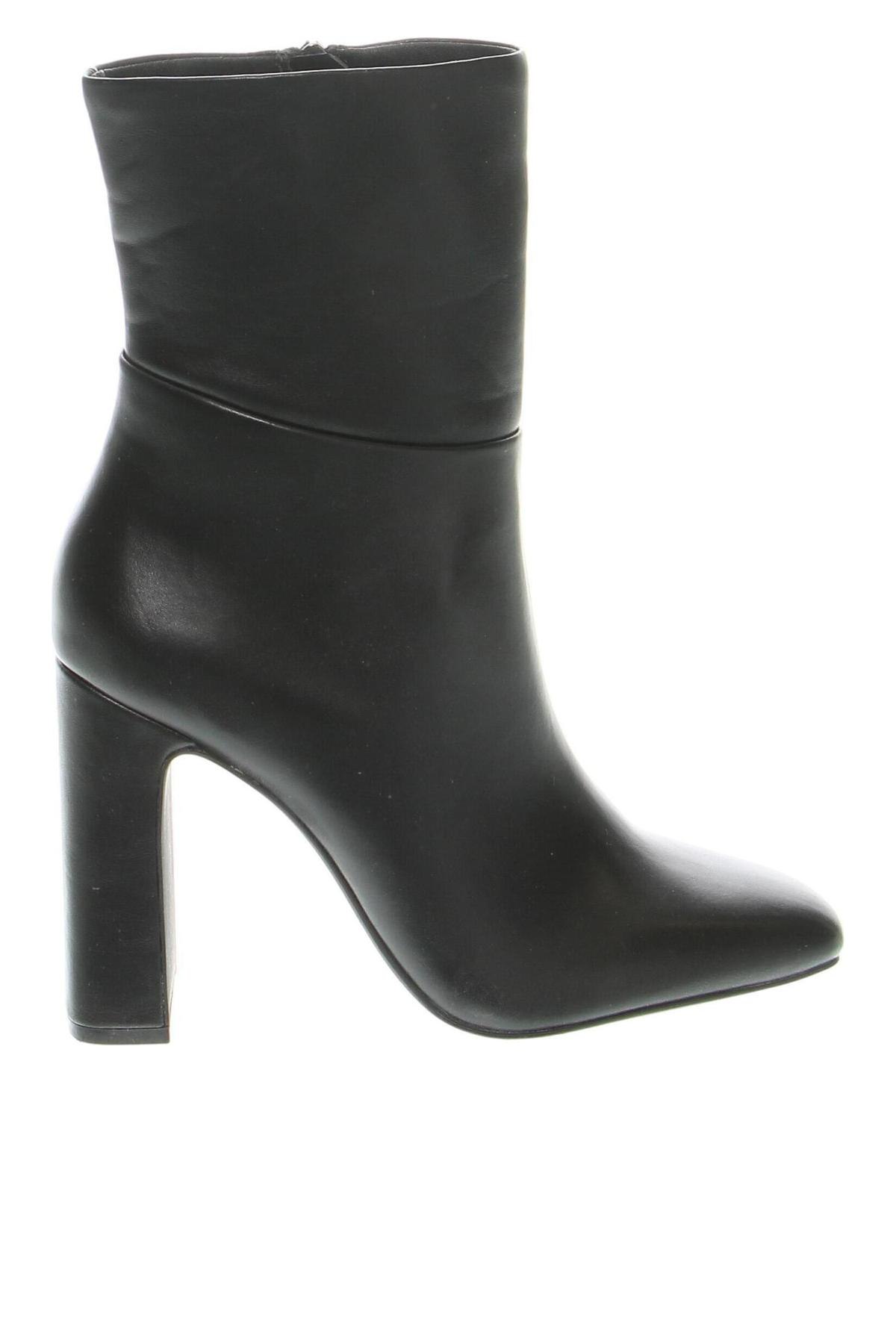 Botine de damă Steve Madden, Mărime 40, Culoare Negru, Preț 394,41 Lei